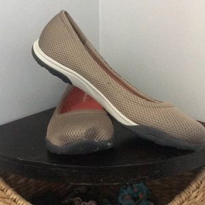 Eddie Bauer Flats
